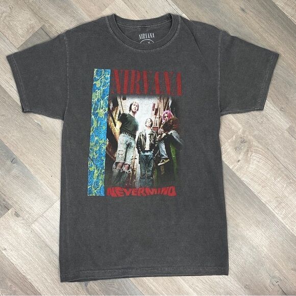 Urban Outfitters Nirvana Nevermind T Shirt Gray Small - Picture 1 of 9